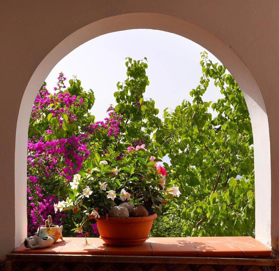La Rosa Dei Venti Villa มัสซาลูเบรนเซ ภายนอก รูปภาพ